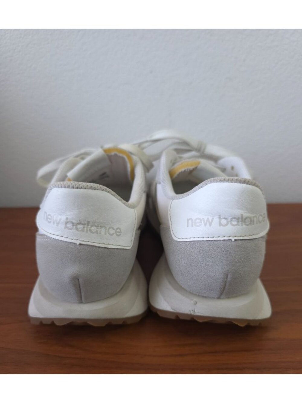 New Balance 237 V1 Nimbus Cloud Off-White & Gray Sneakers 6M/7.5W - WS237NN - Picture 3 of 12
